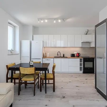 Baltycka Modern By Bookinghost Apartment *